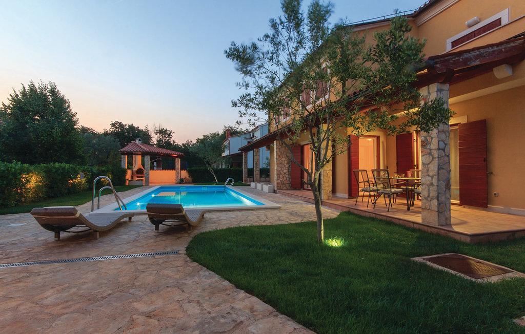 Oliva Holiday Apartment บานโจเล ภายนอก รูปภาพ