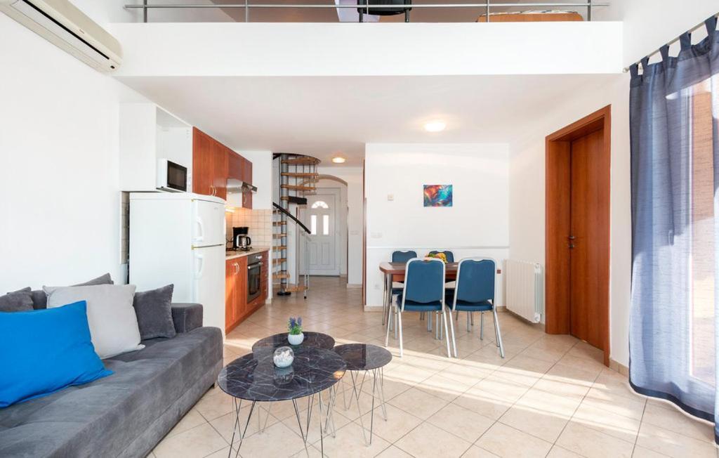 Oliva Holiday Apartment บานโจเล ภายนอก รูปภาพ