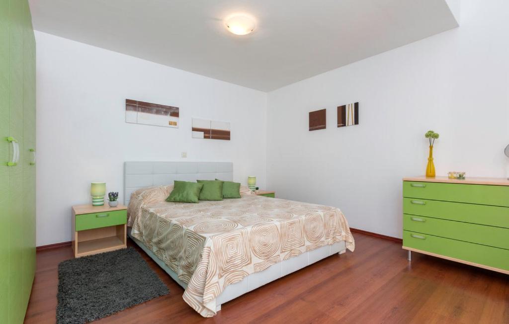 Oliva Holiday Apartment บานโจเล ภายนอก รูปภาพ